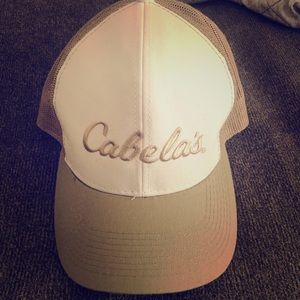 Cabelas adjustable trucker hat NWOT